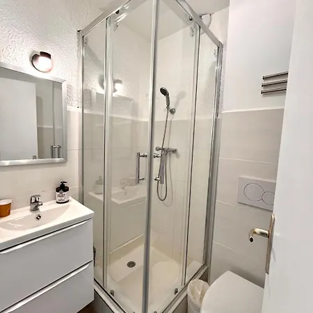 Sea View Apt, 3 Beds, Ac, Ideal For Congresses * 칸느