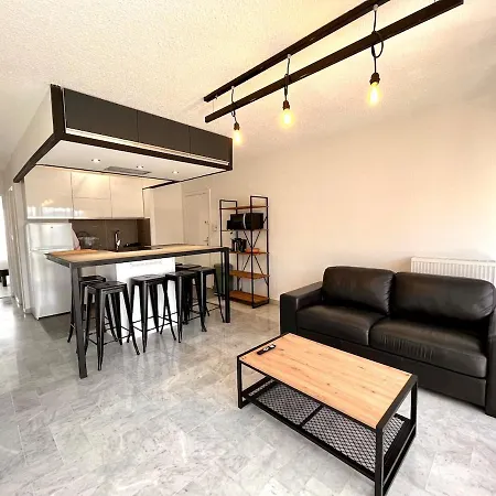 Sea View Apt, 3 Beds, Ac, Ideal For Congresses Appartement *